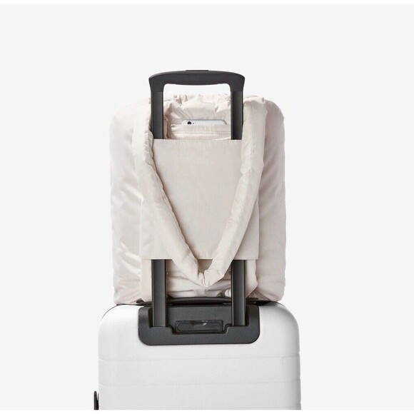 Dagne Dover Kal Puff Drawstring Tote Shoulder Bag Travel White Large Bag *READ - Picture 3 of 14